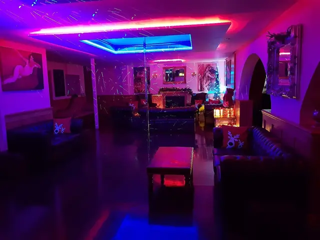 Hellfire Club, swingers club in London