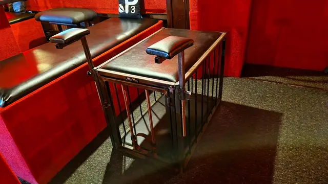 Swingers & Sinners, swingers club in London