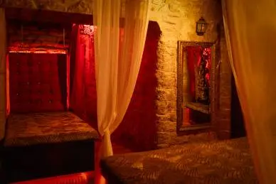 Taken Club, swingers club in Paris